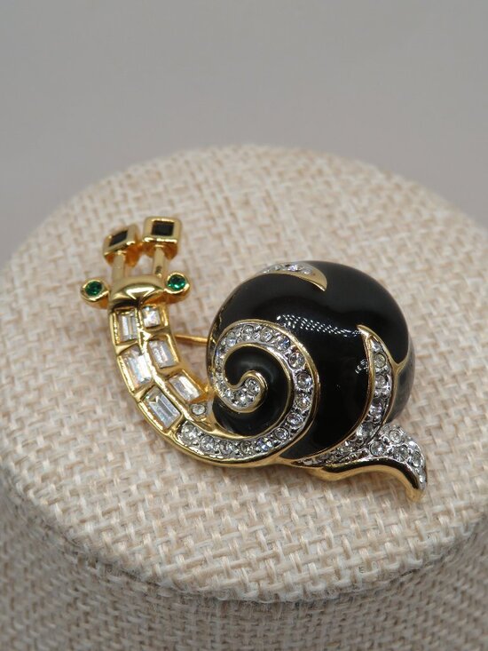 Swarovski Jewelry - Swarovski Rhinestone Crystals Enamel Brooch